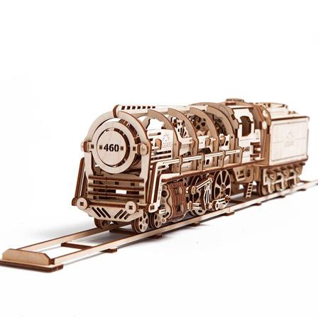 UGEARS 蒸汽机车 木质机械传动模型