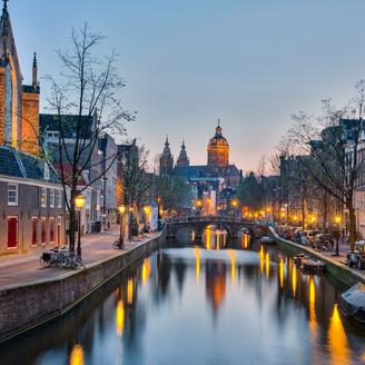 北京直飞荷兰阿姆斯特丹12天往返含税特价机票