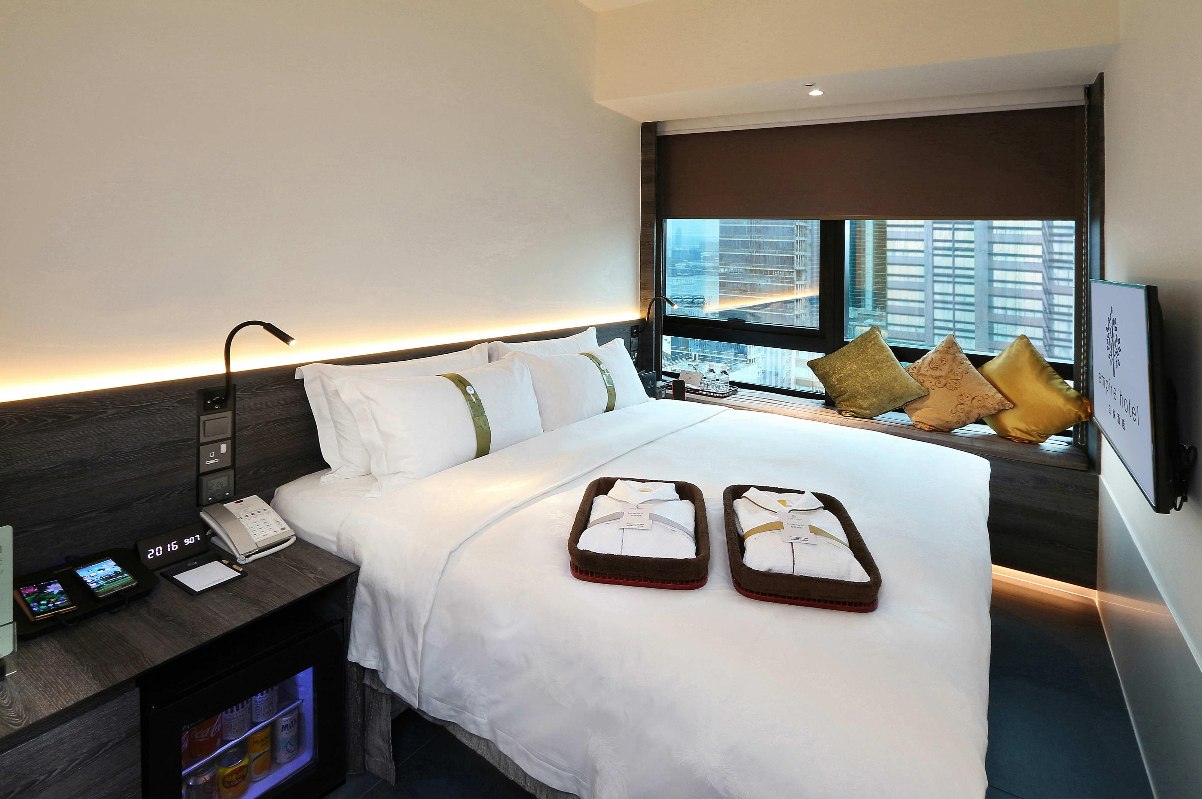 香港皇悦酒店1-3晚+双早+免费移动wifi设备
