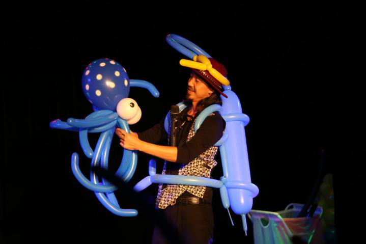 多媒体泡泡气球秀《淘气•球—魔幻气球的神秘世界》 西安站