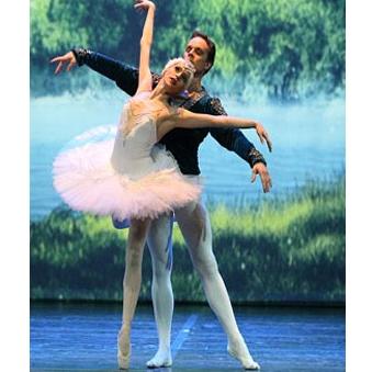 俄罗斯芭蕾舞剧院经典芭蕾舞剧多媒体《天鹅湖》  北京站